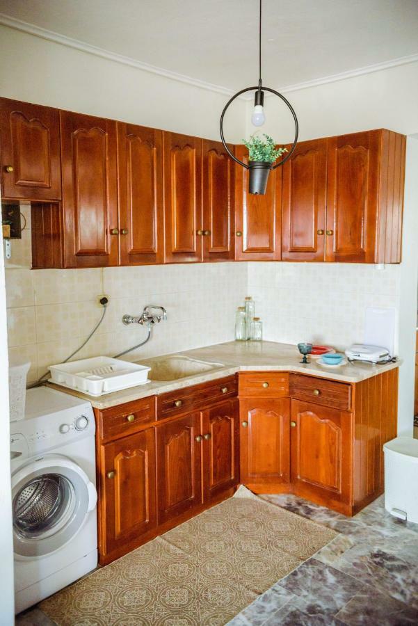 Akadimia Luxury Apartment Mytilíni Esterno foto